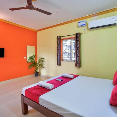 Hotel Savita Calangute Buitenkant foto